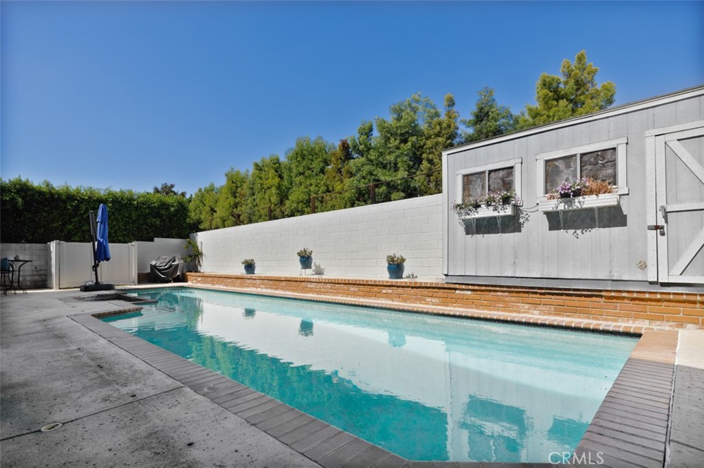 garden shed, workshop - 1828 Kinglet Court, Costa Mesa CA 92626 - photo 41