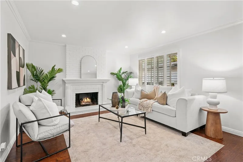 1845 Anaheim Avenue 9B, Costa Mesa, CA 92627