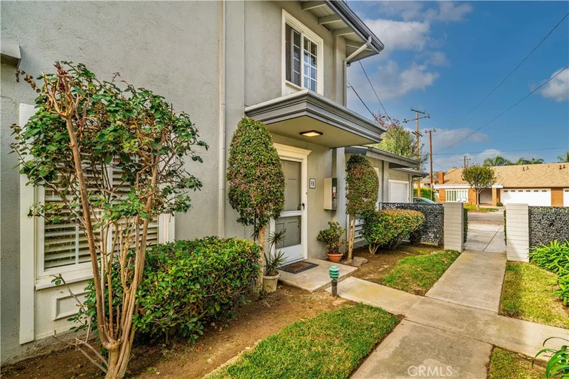1845 Anaheim Avenue 9B, Costa Mesa, CA 92627