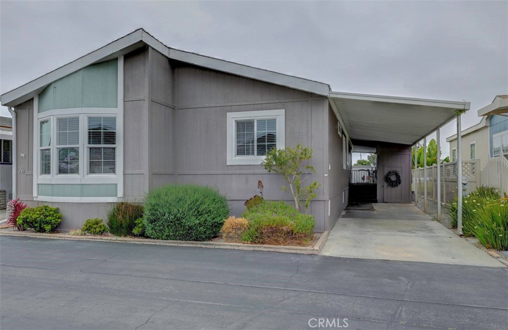 1845 Monrovia Avenue 76, Costa Mesa CA 92627 - photo 2