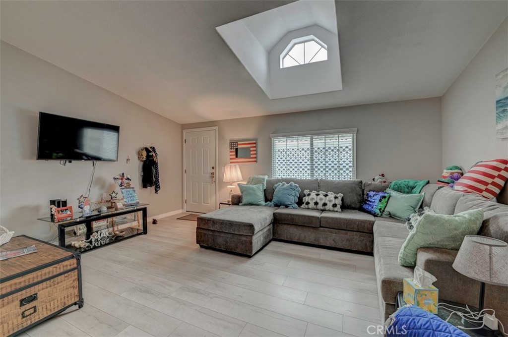1845 Monrovia Avenue 76, Costa Mesa CA 92627 - photo 7