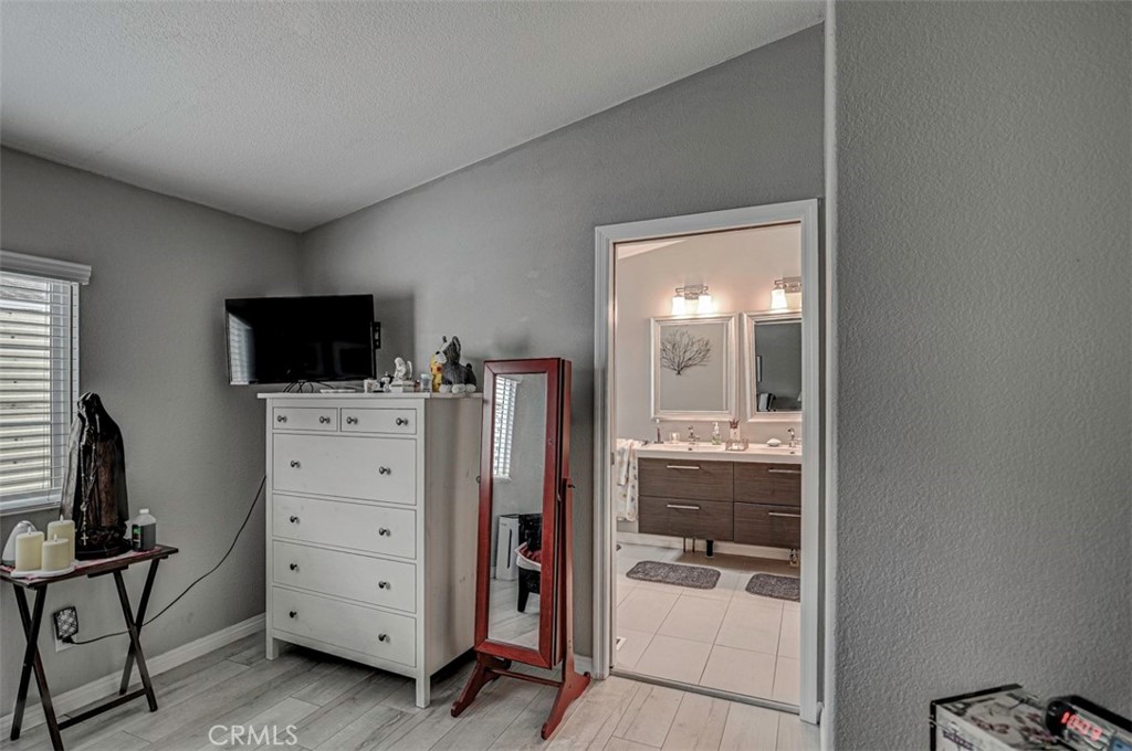 1845 Monrovia Avenue 76, Costa Mesa CA 92627 - photo 23