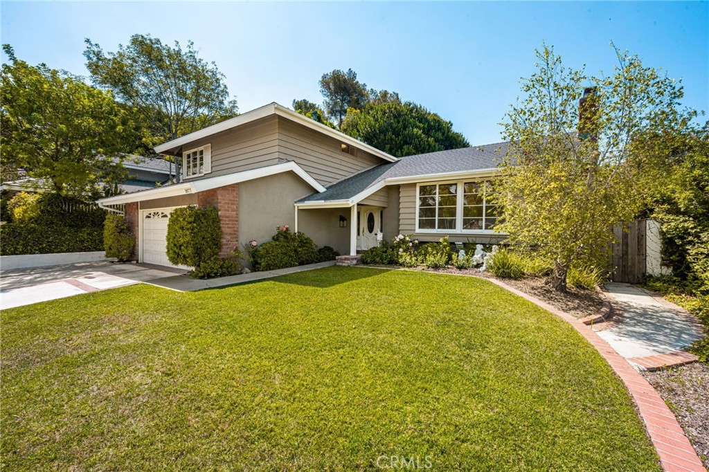 1877 Swan Circle, Costa Mesa CA 92626 - photo 3
