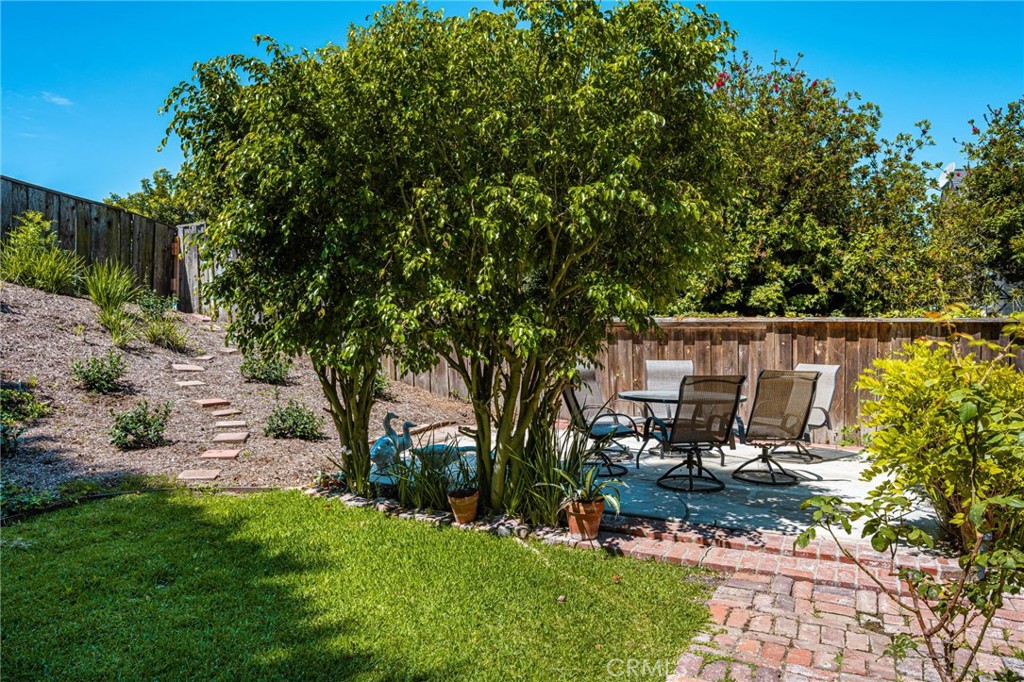 1877 Swan Circle, Costa Mesa CA 92626 - photo 8