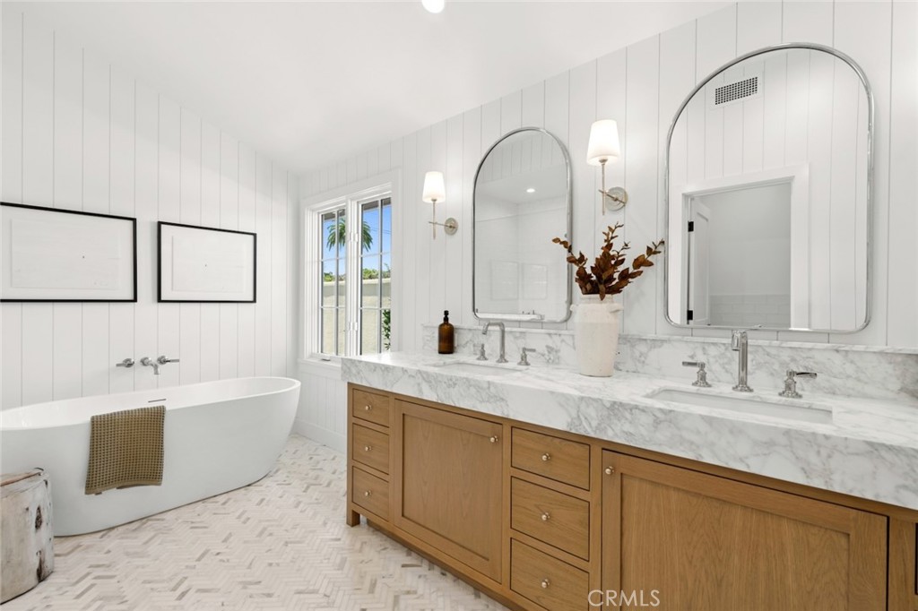 1917 Tustin Avenue, Costa Mesa CA 92627 - photo 23