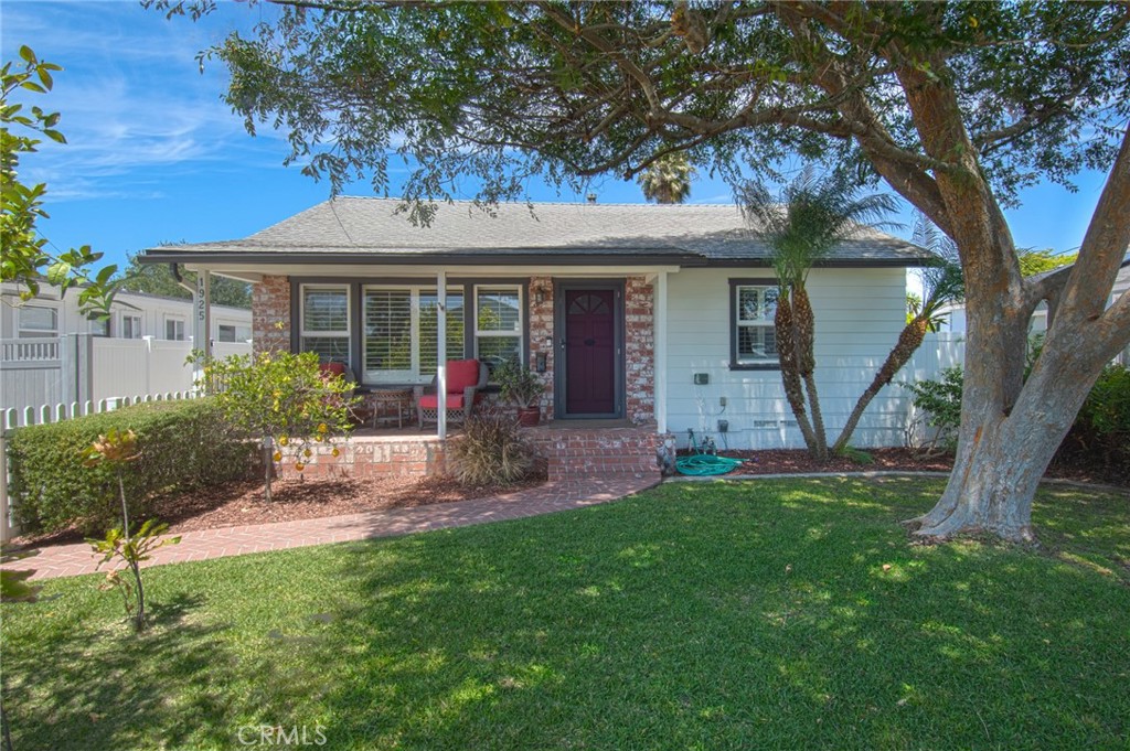1925 Fullerton Avenue, Costa Mesa CA 92627 - photo 1