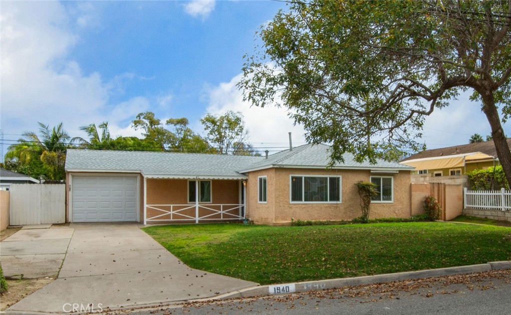 1940 Monrovia, Costa Mesa CA 92627 - photo 1