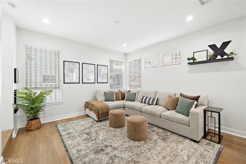 1974 Meyer Place D, Costa Mesa, CA 92627