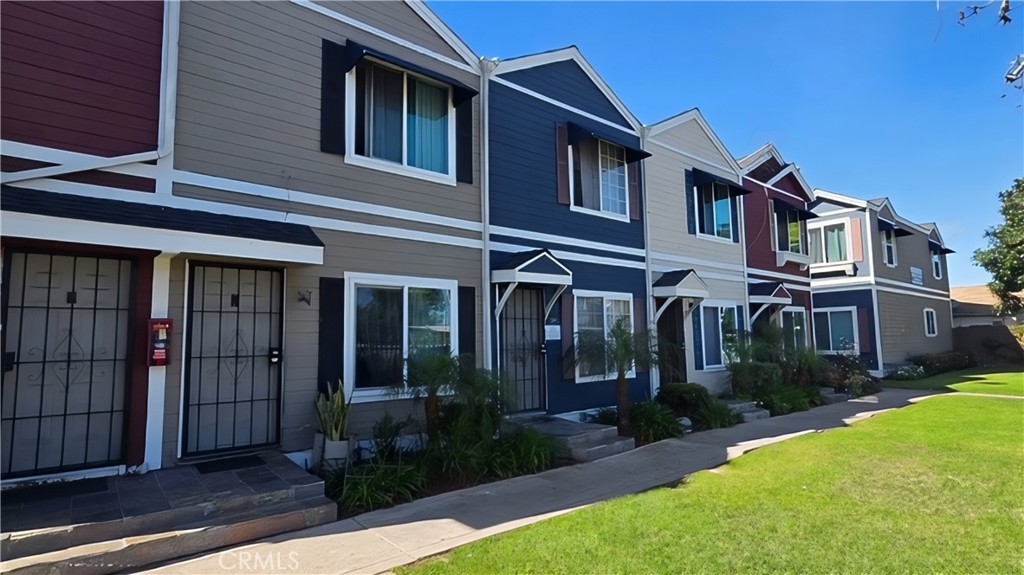 1985 POMONA Avenue M, Costa Mesa CA 92627 - photo 1