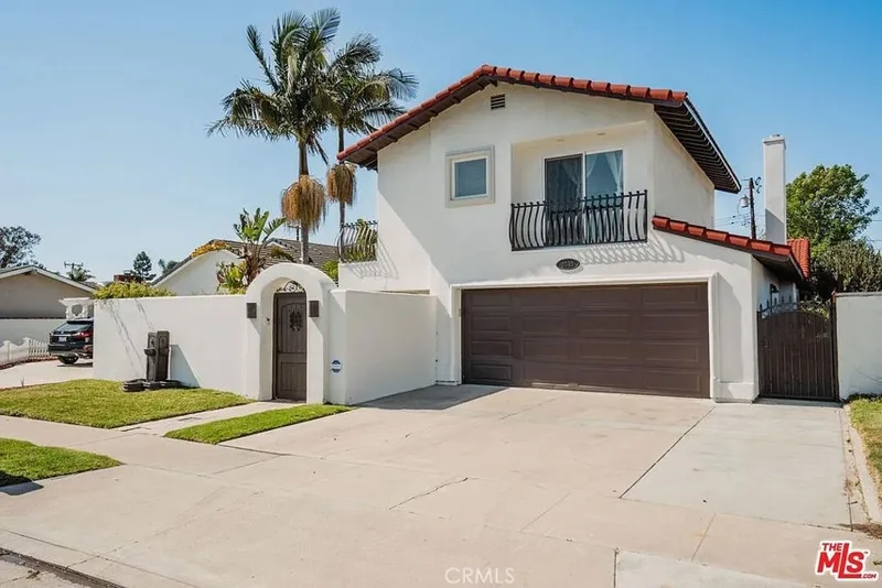 2039 Irvine, Costa Mesa
