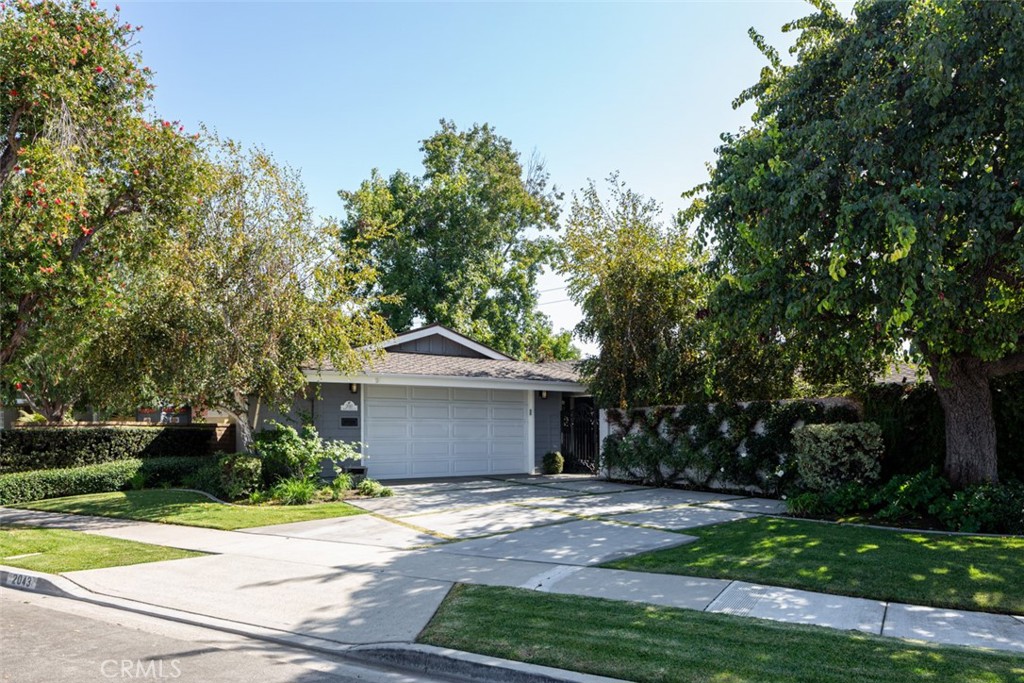 2043 N Capella Court, Costa Mesa CA 92626 - photo 2