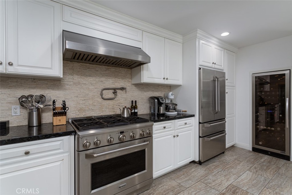 2043 N Capella Court, Costa Mesa CA 92626 - photo 9