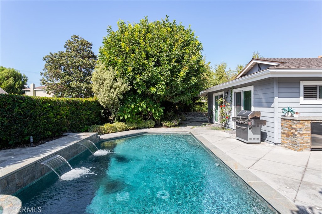 2043 N Capella Court, Costa Mesa CA 92626 - photo 31