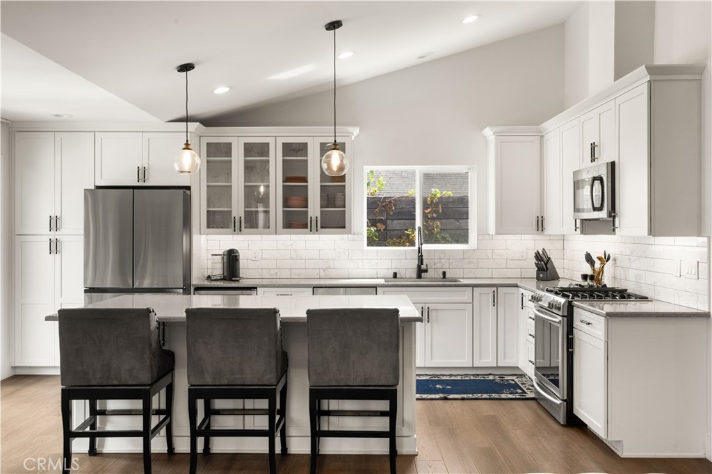2049 Monrovia, Costa Mesa CA 92627 - photo 4