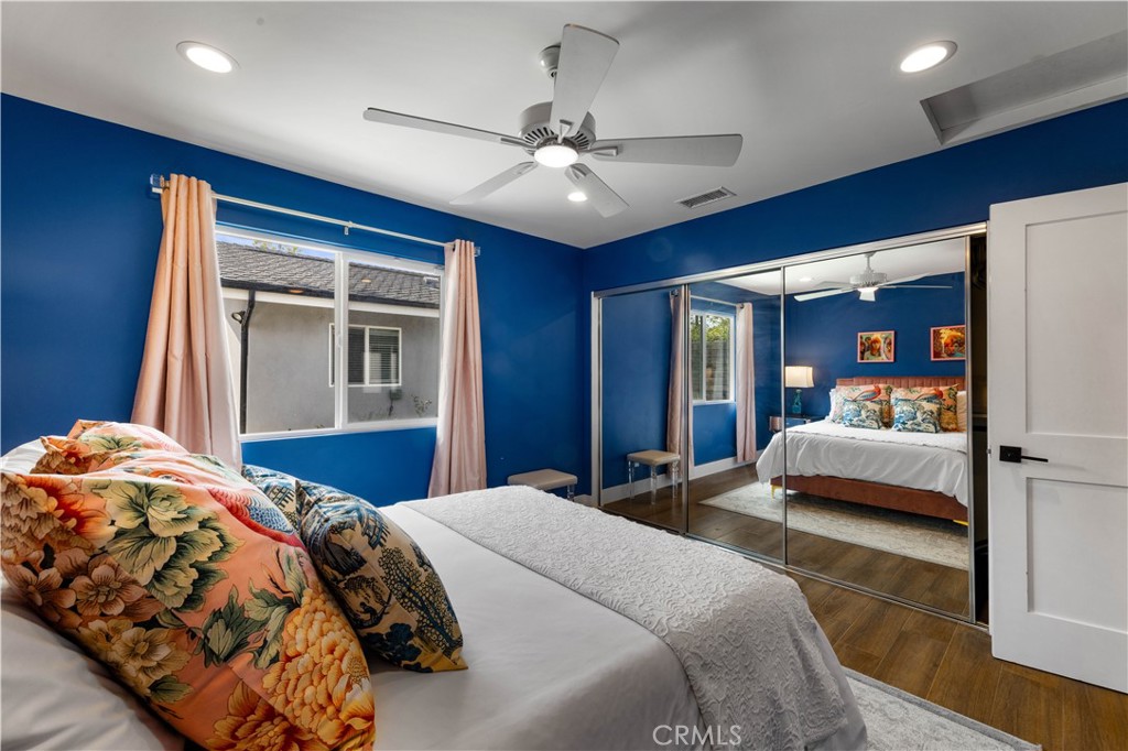 2049 Monrovia, Costa Mesa CA 92627 - photo 18