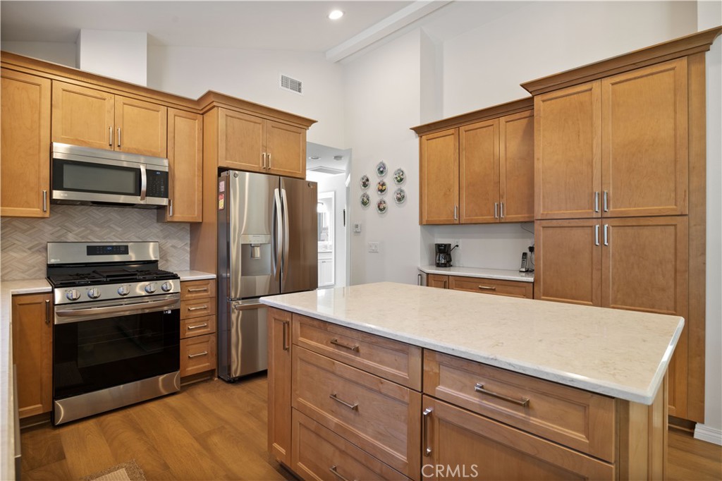 2049 Monrovia, Costa Mesa CA 92627 - photo 35