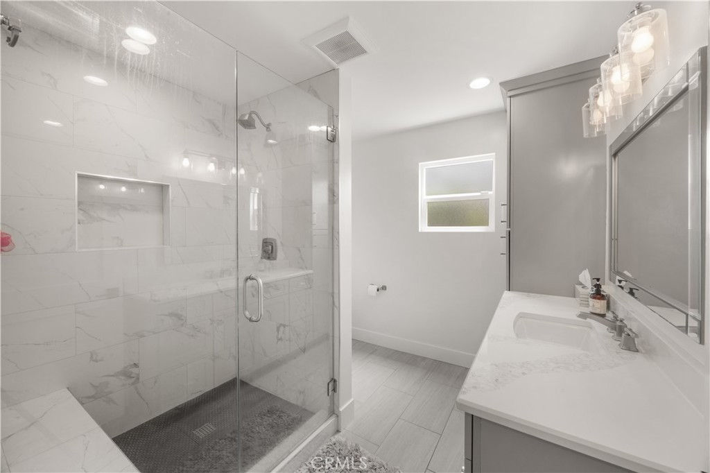 2049 Monrovia, Costa Mesa CA 92627 - photo 13