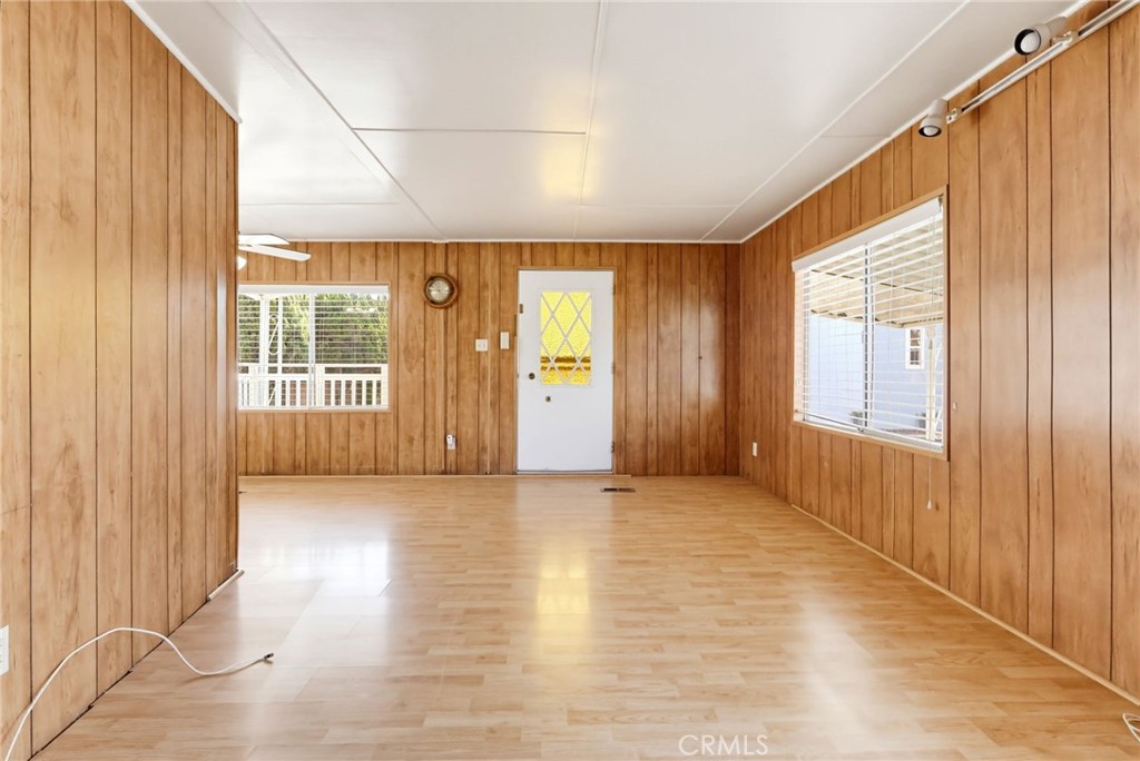 2060 Newport Boulevard 21, Costa Mesa CA 92627 - photo 11
