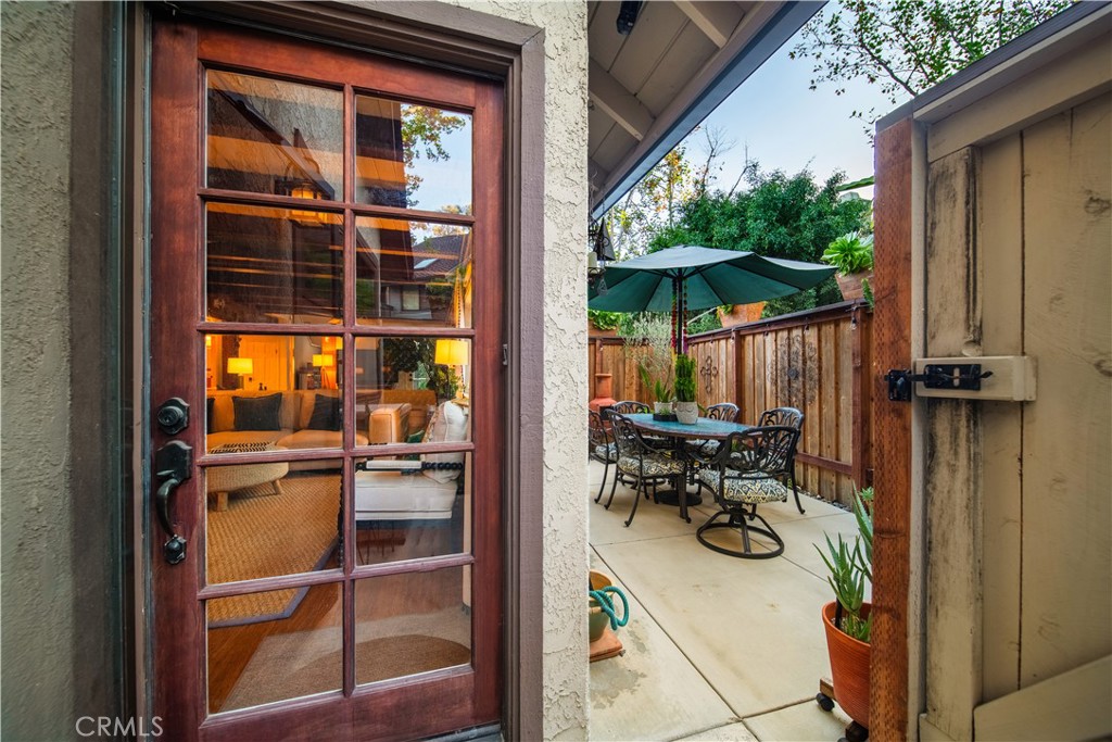 2071 Meadow View Lane, Costa Mesa CA 92627 - photo 31