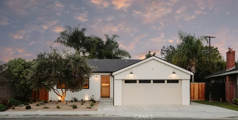 208 Susannah Place, Costa Mesa, CA 92627