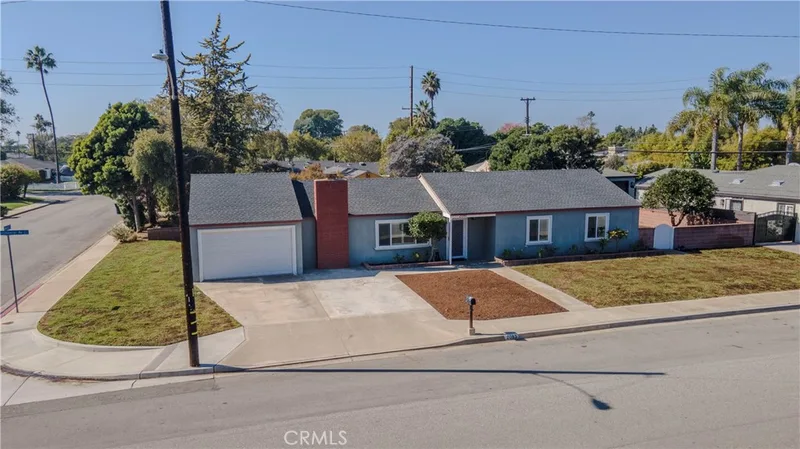 2093 Continental, Costa Mesa, CA 92627