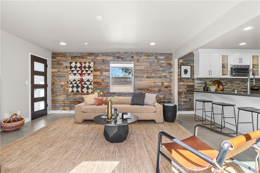 Living room - 2103 Continental, Costa Mesa CA 92627 - photo 5