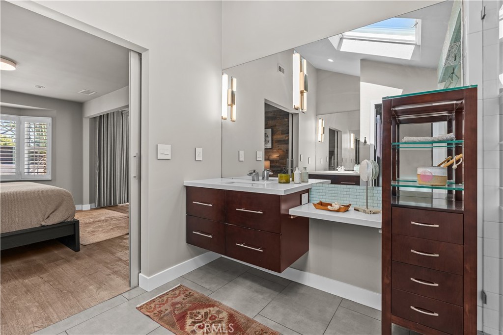 Primary bath - 2103 Continental, Costa Mesa CA 92627 - photo 16