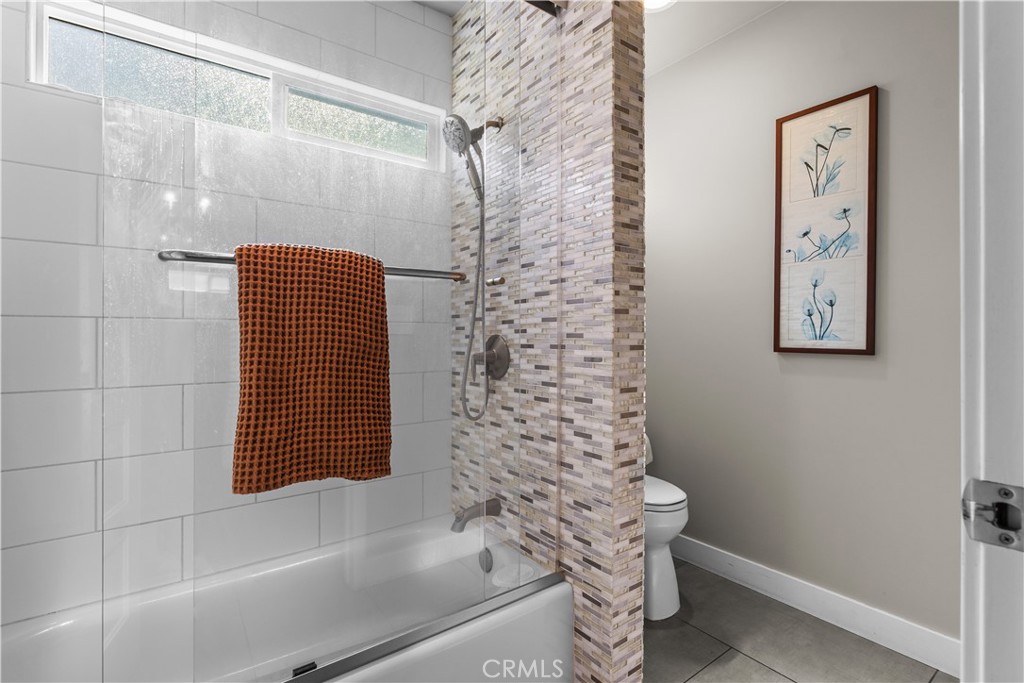 Second bath - 2103 Continental, Costa Mesa CA 92627 - photo 21