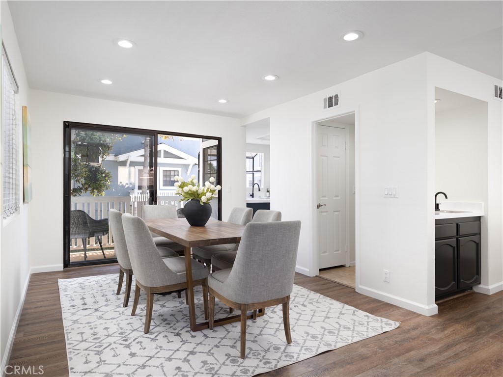 212 Mayfair, Costa Mesa CA 92627 - photo 5
