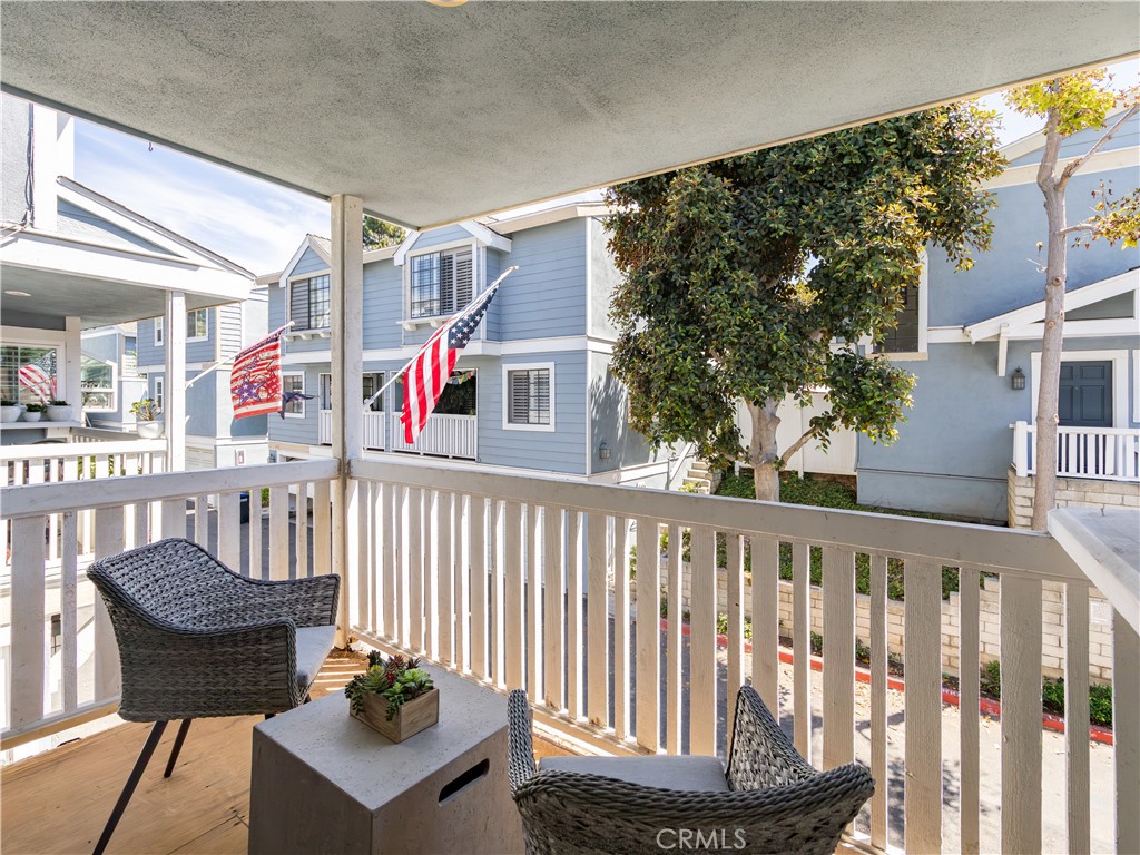 Spacious Balcony Offer Dining Room & Kitchen - 212 Mayfair, Costa Mesa CA 92627 - photo 30
