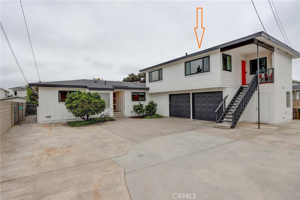 Unit C is located over the garage and laundry room - 2142 Orange Avenue C, Costa Mesa CA 92627 - photo 1