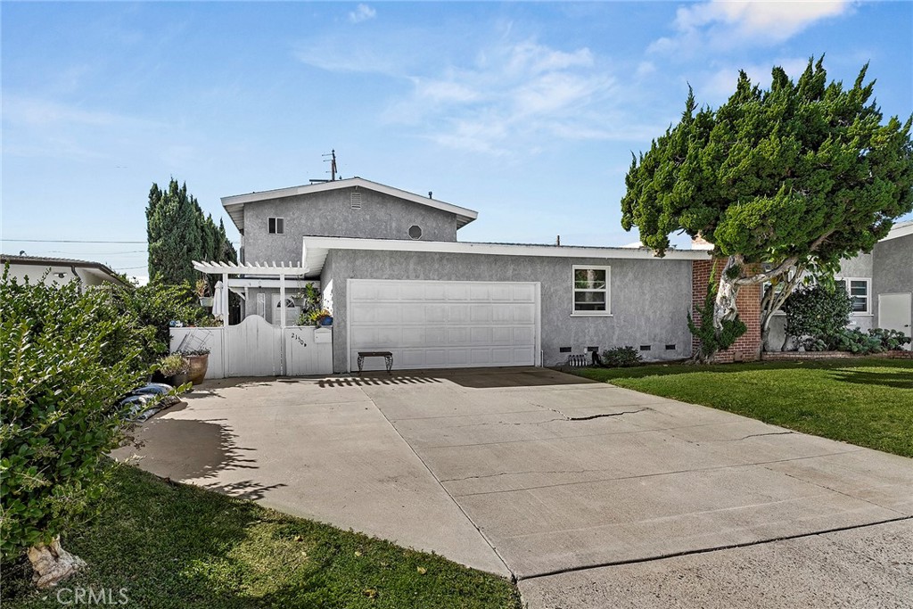 Unit B - Front Exterior - 2150 Rural Lane, Costa Mesa CA 92627 - photo 31
