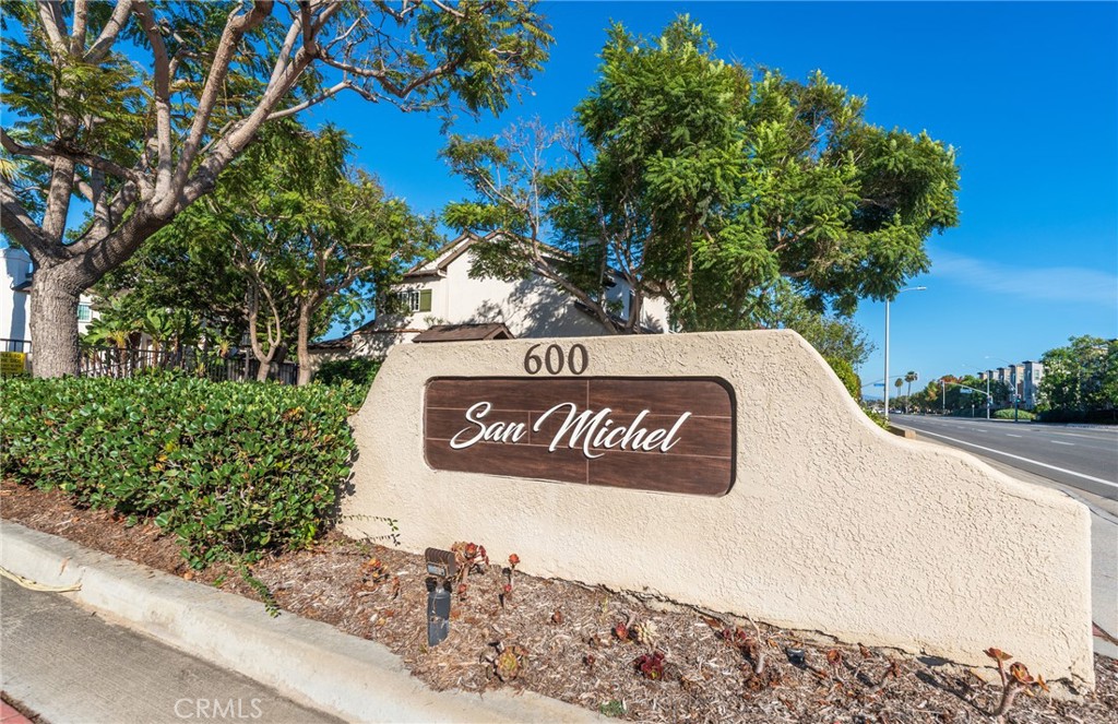 San Michel Community just a short 3 miles to the Ocean! - 2168 San Michel E B, Costa Mesa CA 92627 - photo 3