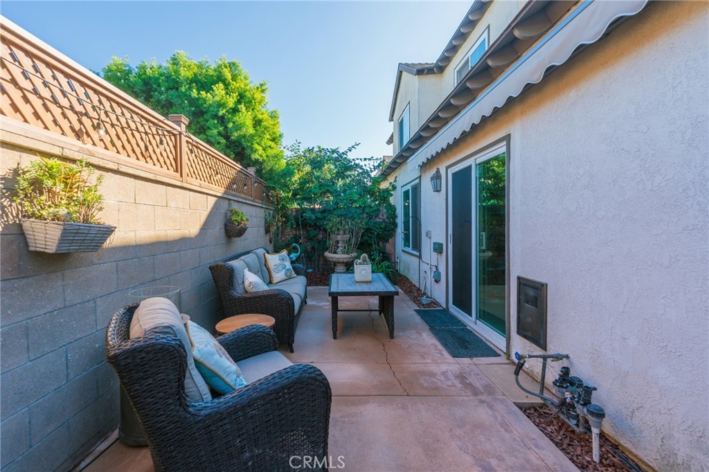 Retractable awning - 2168 San Michel E B, Costa Mesa CA 92627 - photo 37