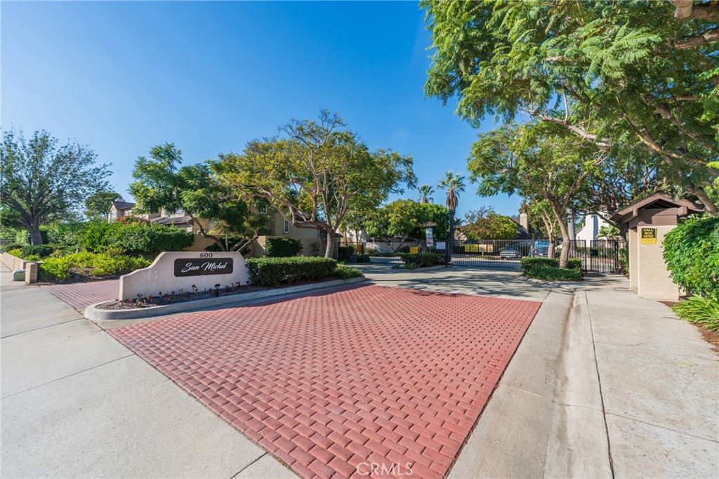Gated Community - 2168 San Michel E B, Costa Mesa CA 92627 - photo 38