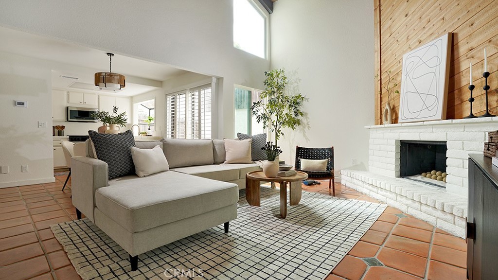 2184 Canyon K, Costa Mesa CA 92627 - photo 2