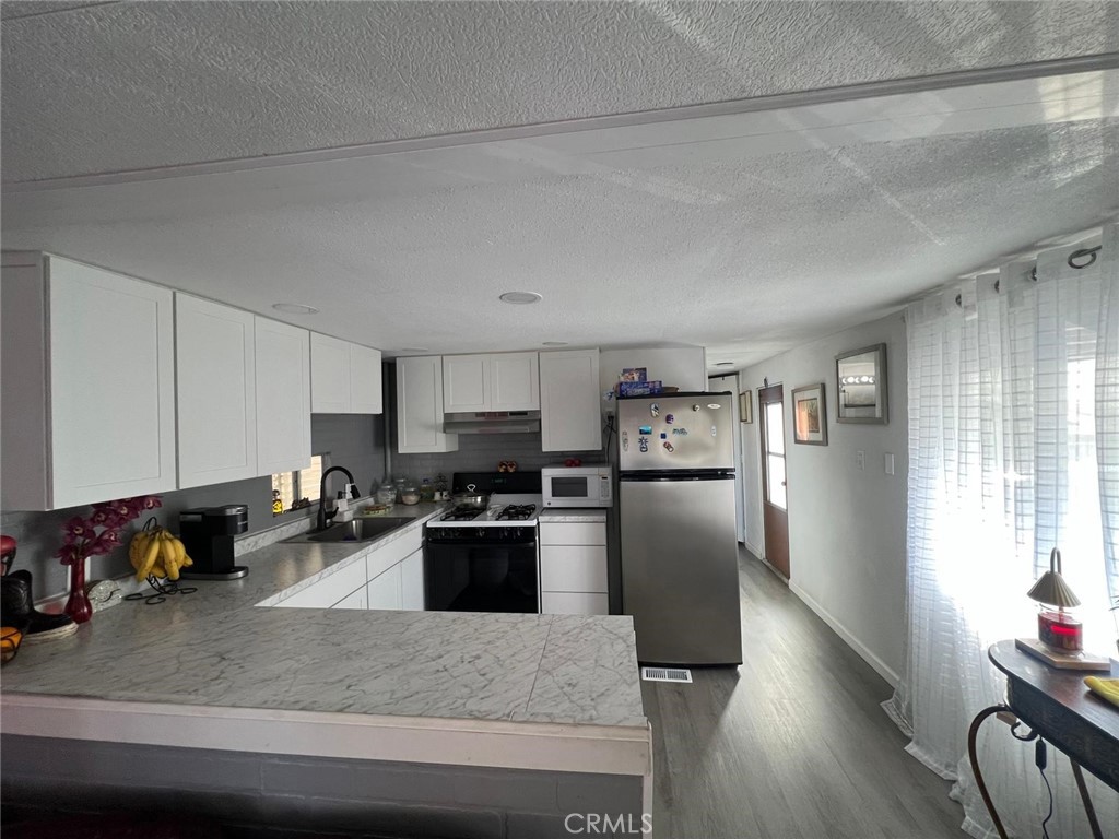 2191 Harbor Boulevard 75, Costa Mesa CA 92627 - photo 11