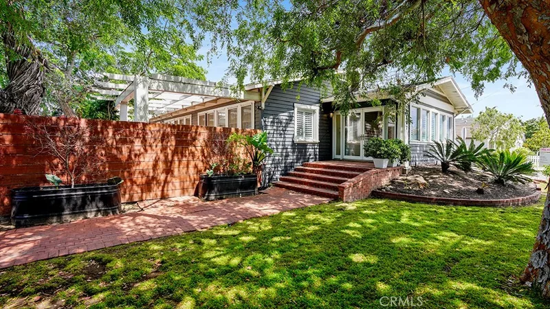 2197 Santa Ana Avenue, Costa Mesa