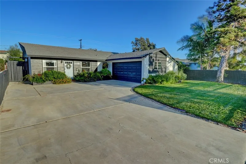 2208 Meyer Place, Costa Mesa, CA 92627