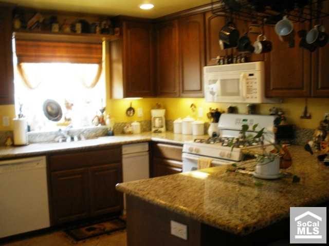 2210 CANYON Drive E1, Costa Mesa CA 92627 - photo 1