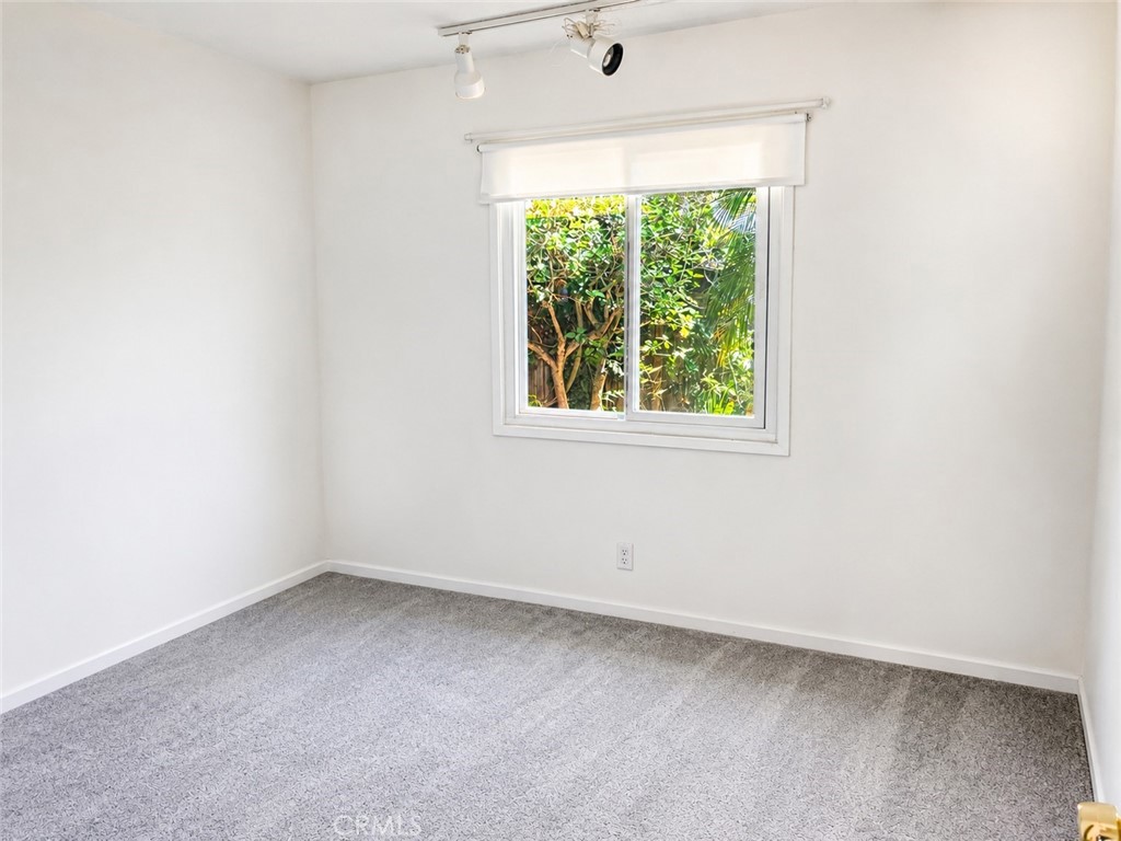 2239 Catherine, Costa Mesa CA 92627 - photo 12