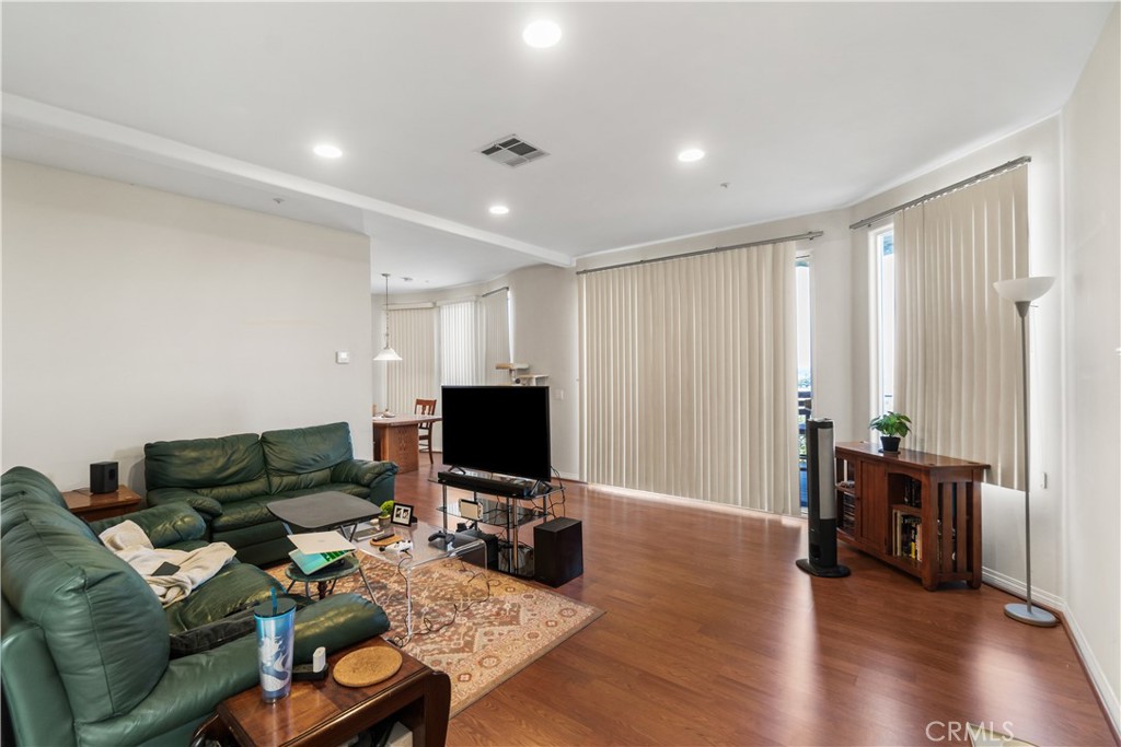 2239 Pacific Avenue C, Costa Mesa CA 92627 - photo 10