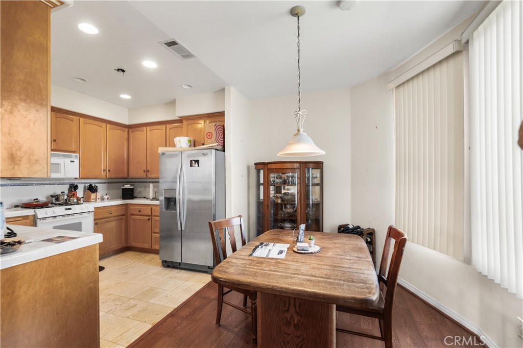 2239 Pacific Avenue C, Costa Mesa CA 92627 - photo 12