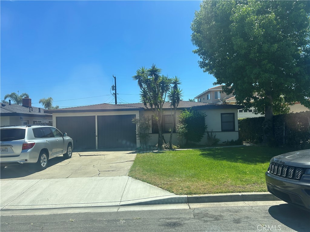 225 Knox, Costa Mesa CA 92627 - photo 1