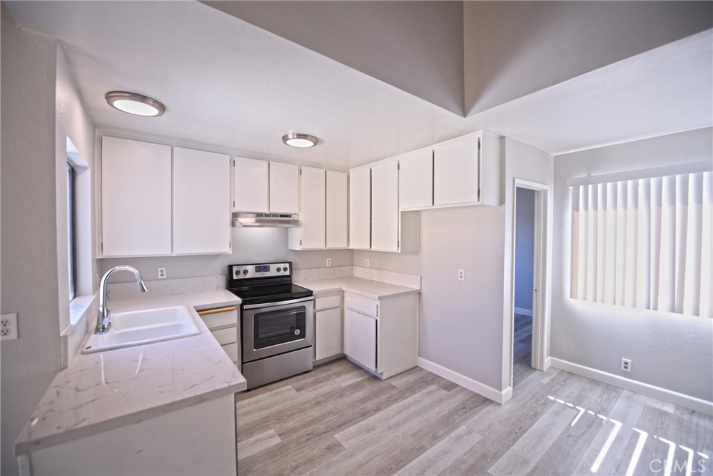 2264 Pamela Lane C, Costa Mesa CA 92627 - photo 8