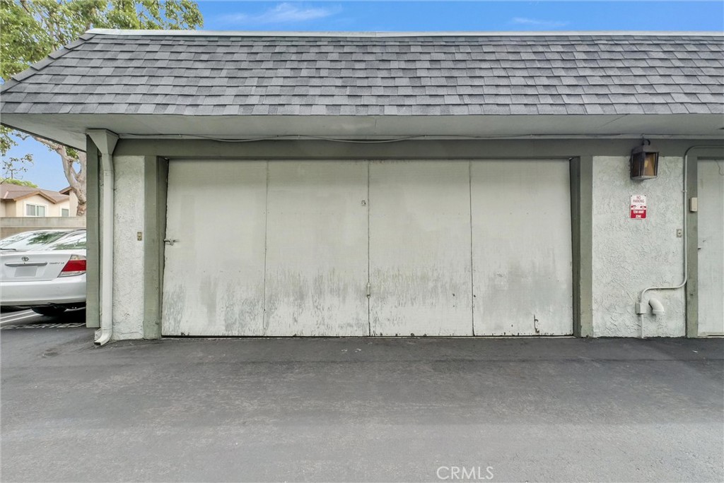 2 car garage - 229 W Wilson Street 10, Costa Mesa CA 92627 - photo 34