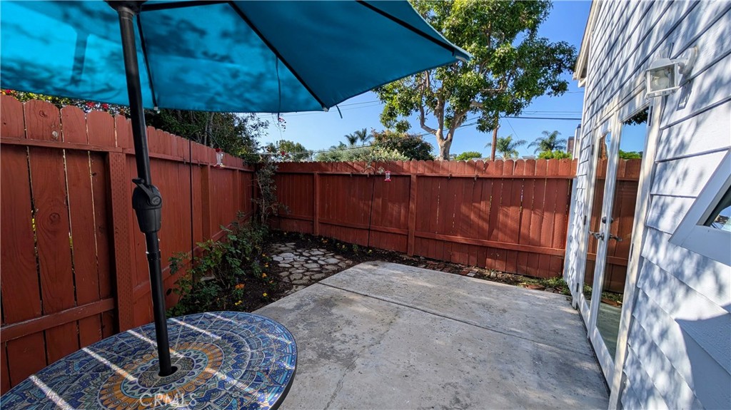 2302 Elden, Costa Mesa CA 92627 - photo 3