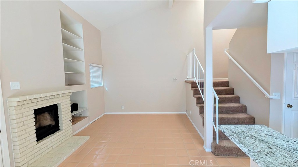 2302 Elden, Costa Mesa CA 92627 - photo 4