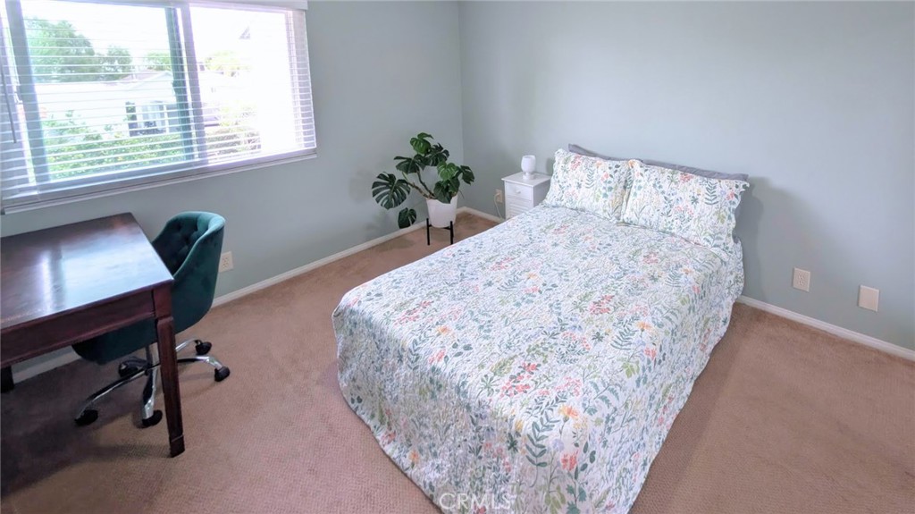 2302 Elden, Costa Mesa CA 92627 - photo 16