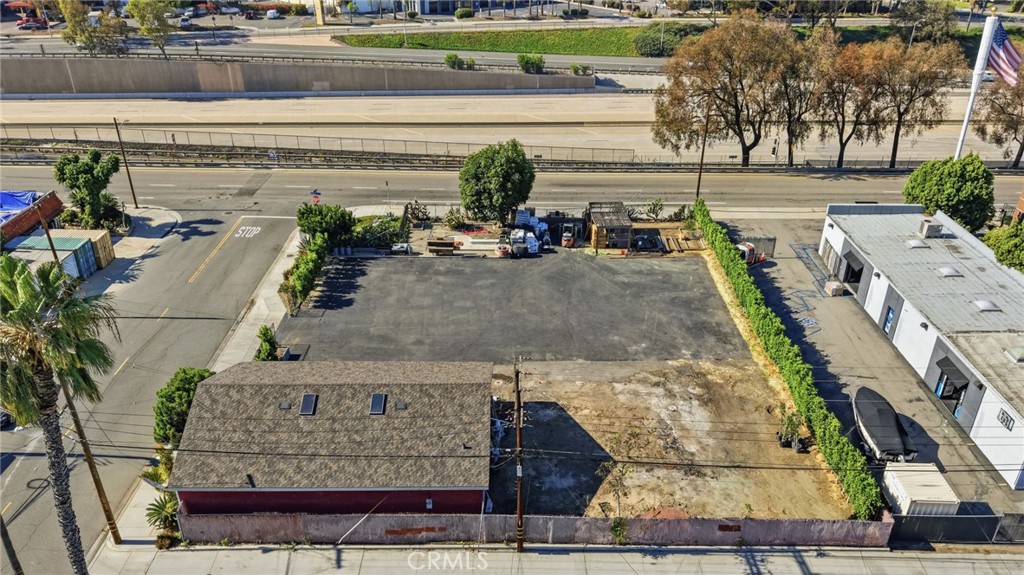 2302 Newport Boulevard, Costa Mesa CA 92627 - photo 5